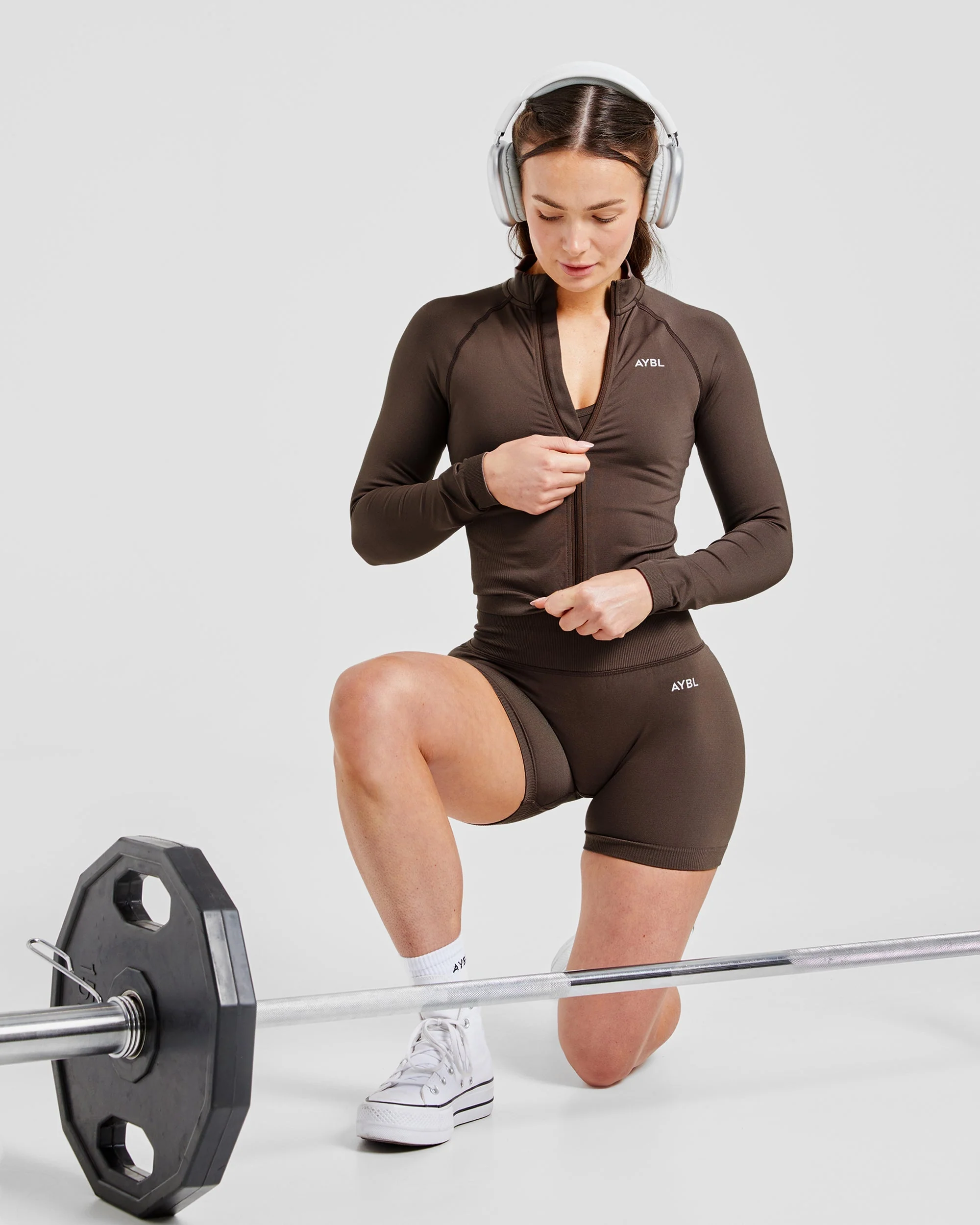 Adapt Seamless Jacket - Brown - Image 8