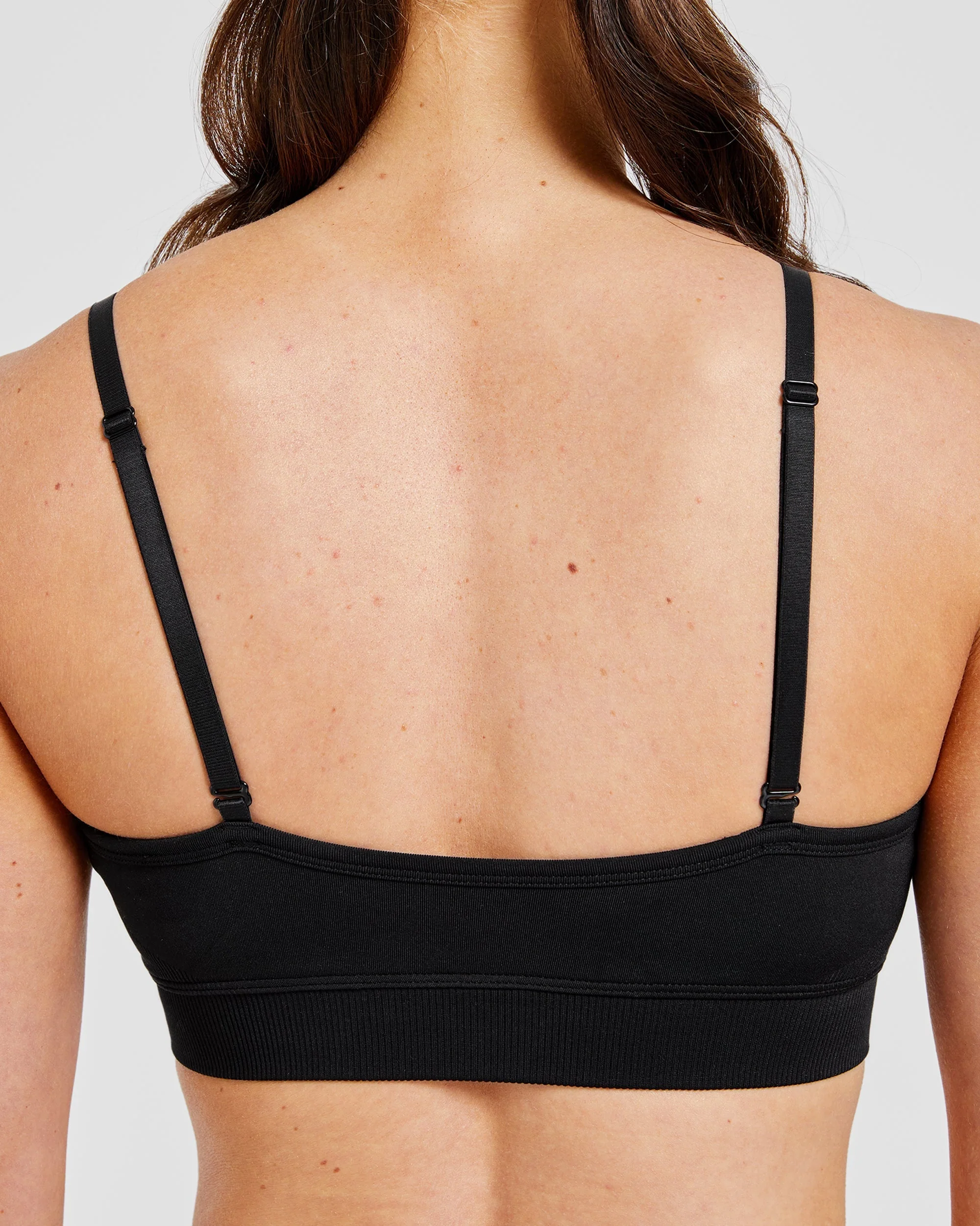 Adapt Seamless Sports Bra - Black - Image 6