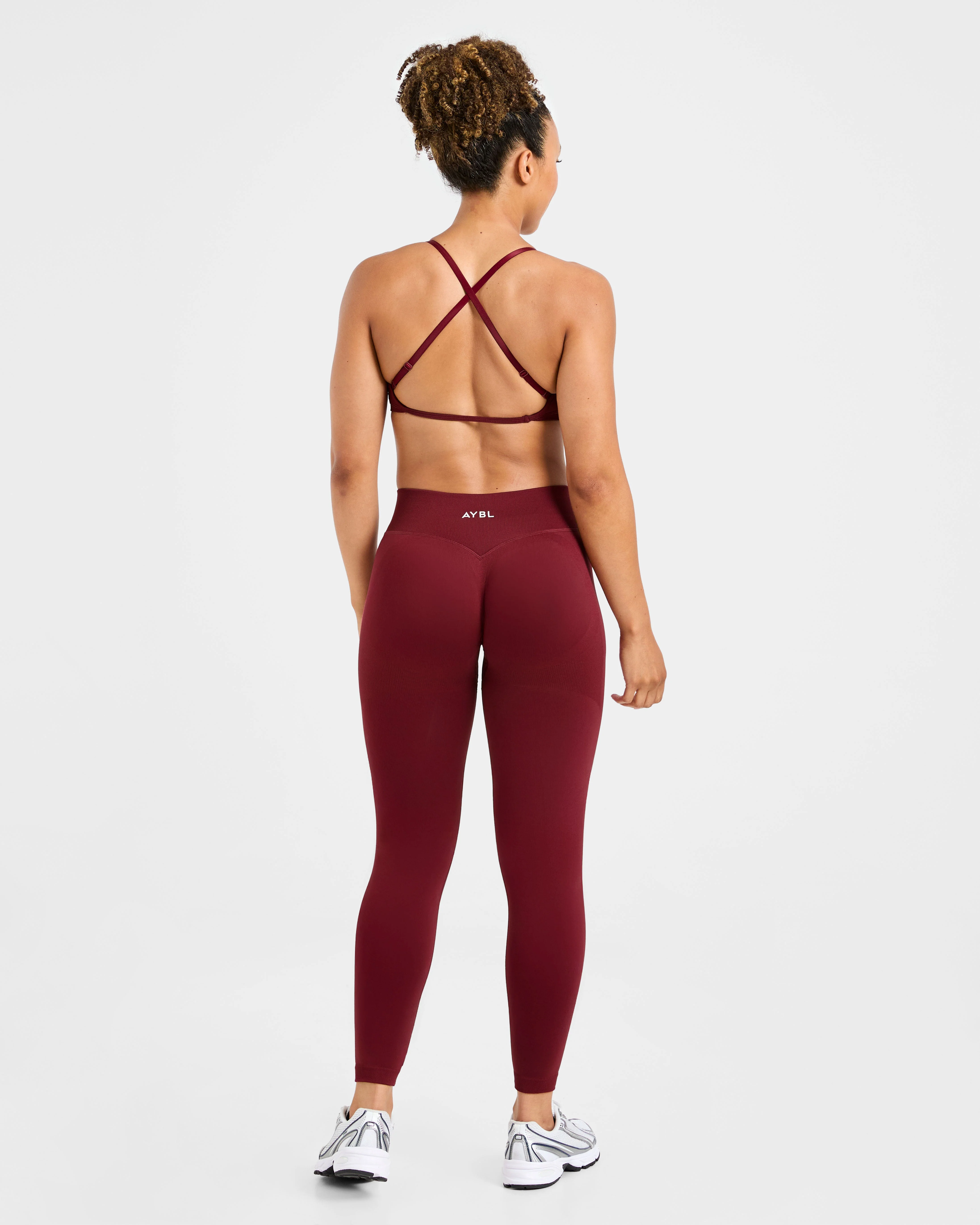 Adapt Seamless Strappy Sports Bra - Autumn Red - Image 4