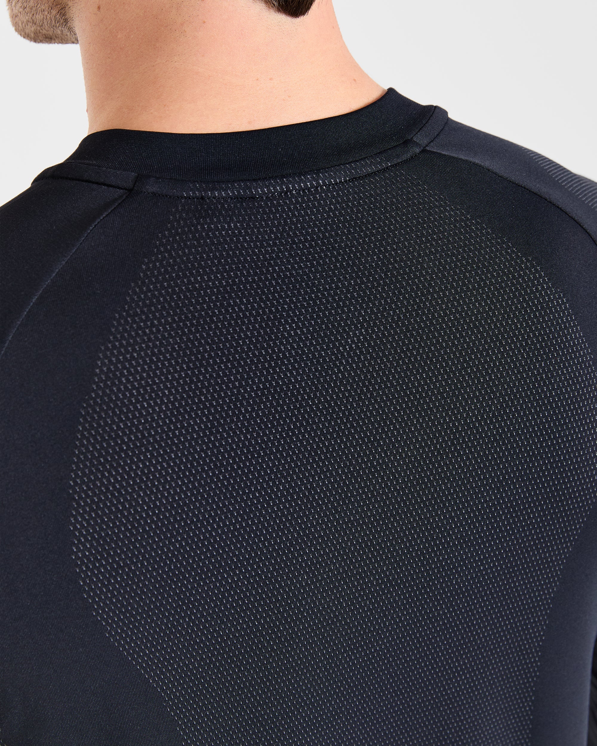 Attain Seamless Long Sleeve T Shirt - Black - Image 5
