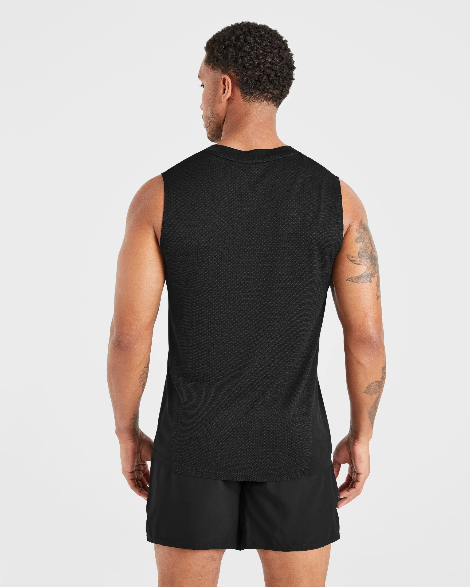 Attain Seamless Vest - Black - Image 2