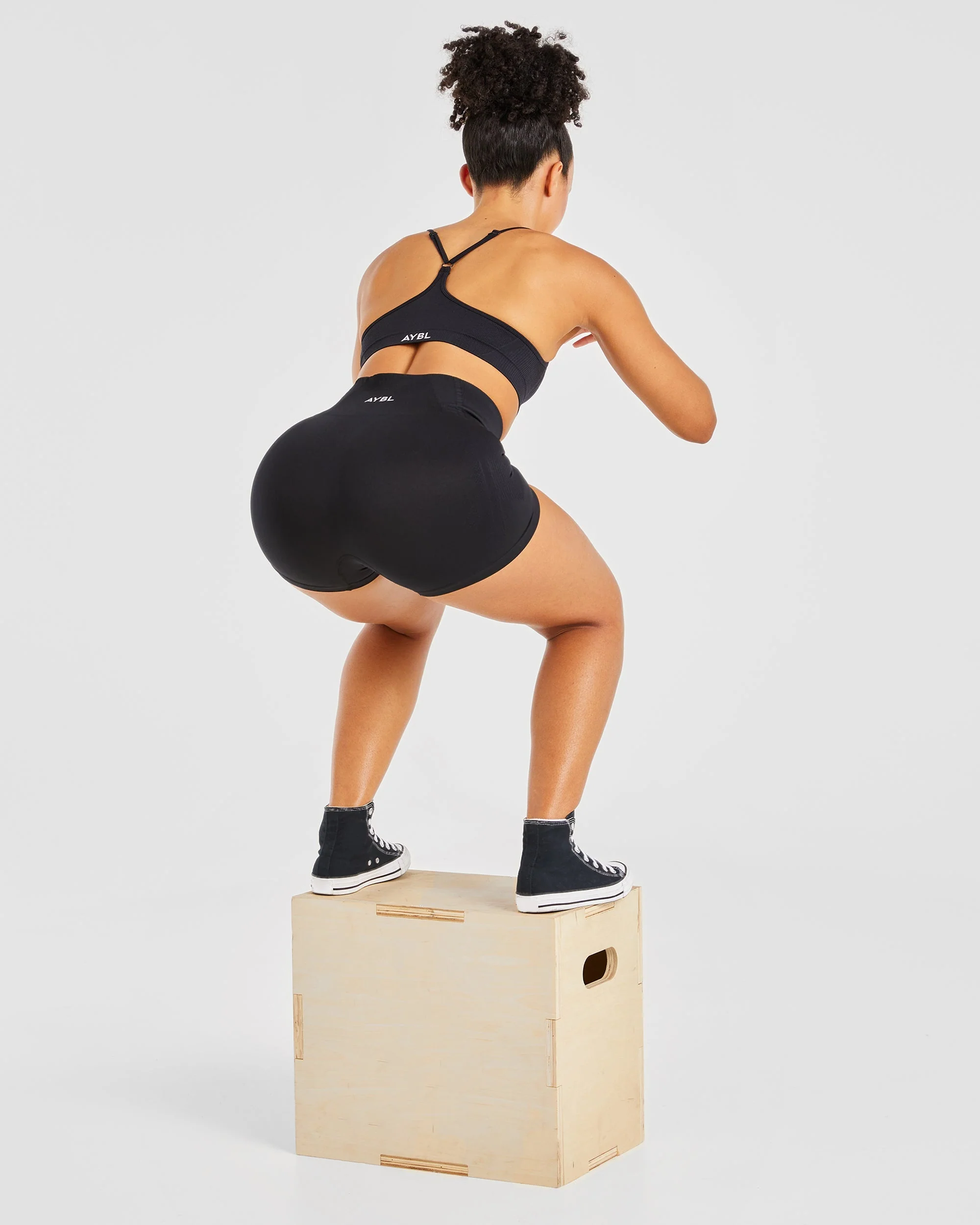 Balance V3 Seamless Shorts - Black - Image 7