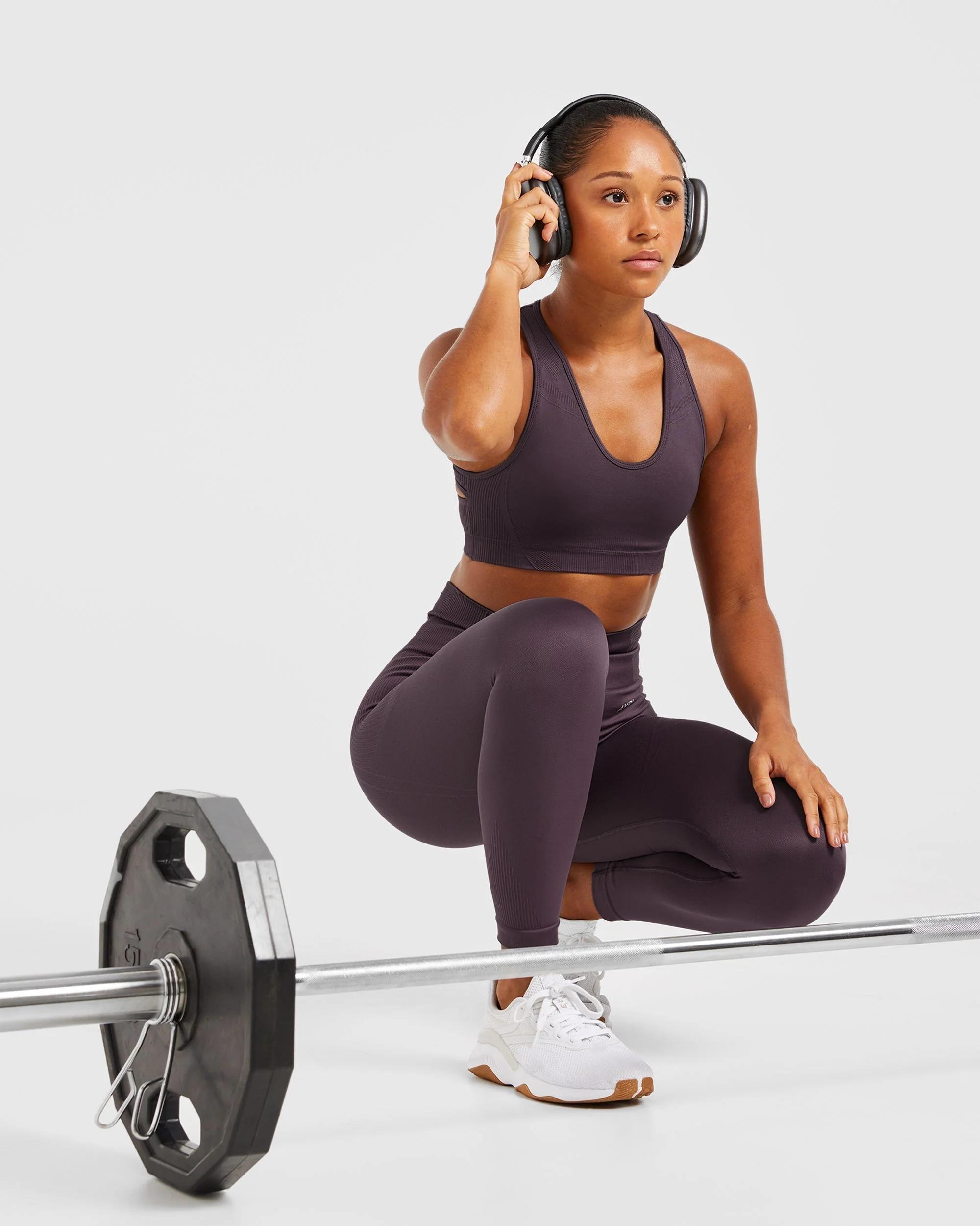 Balance V3 Seamless Sports Bra - Purple - Image 7