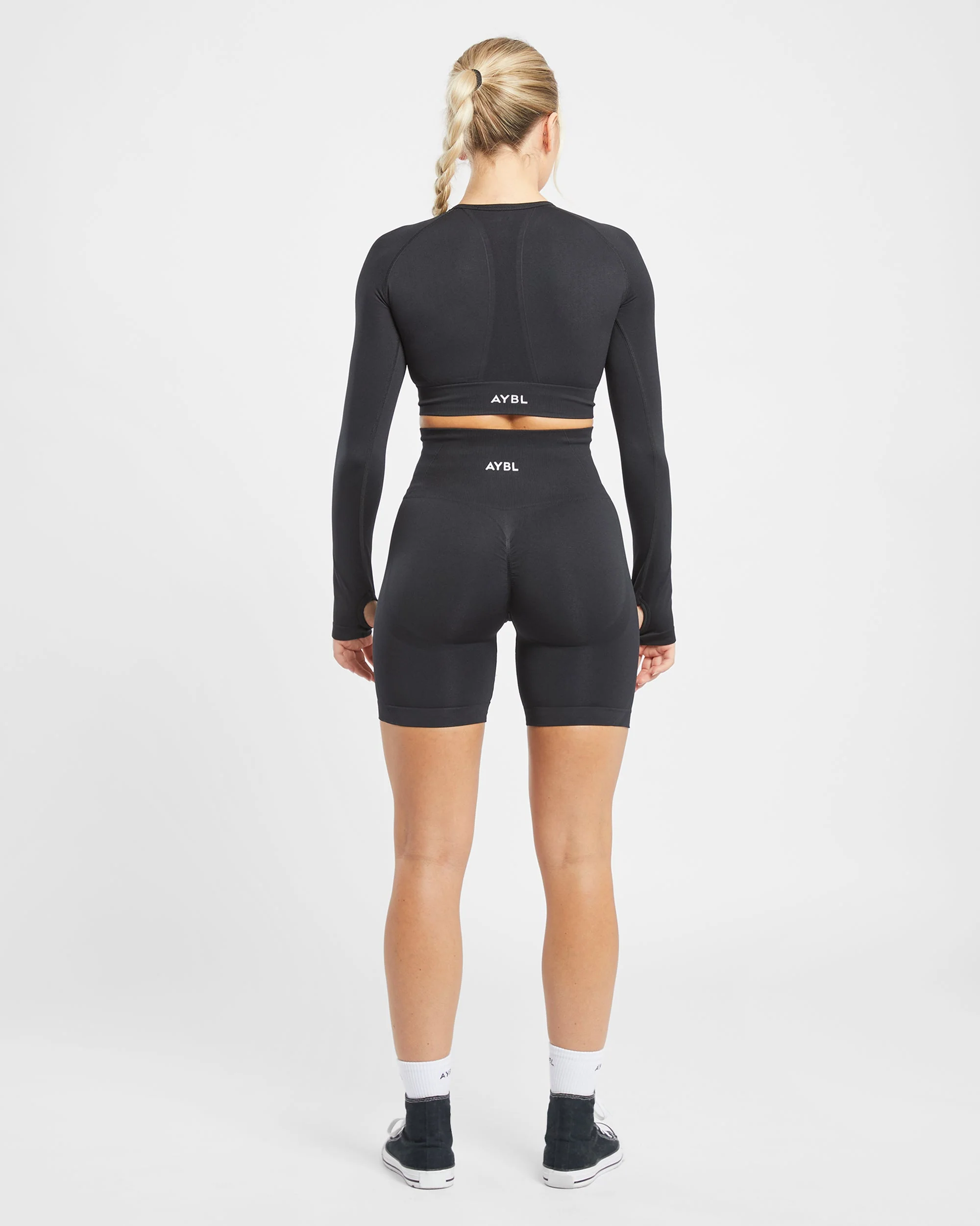 Empower Seamless Long Sleeve Crop Top - Black - Image 3