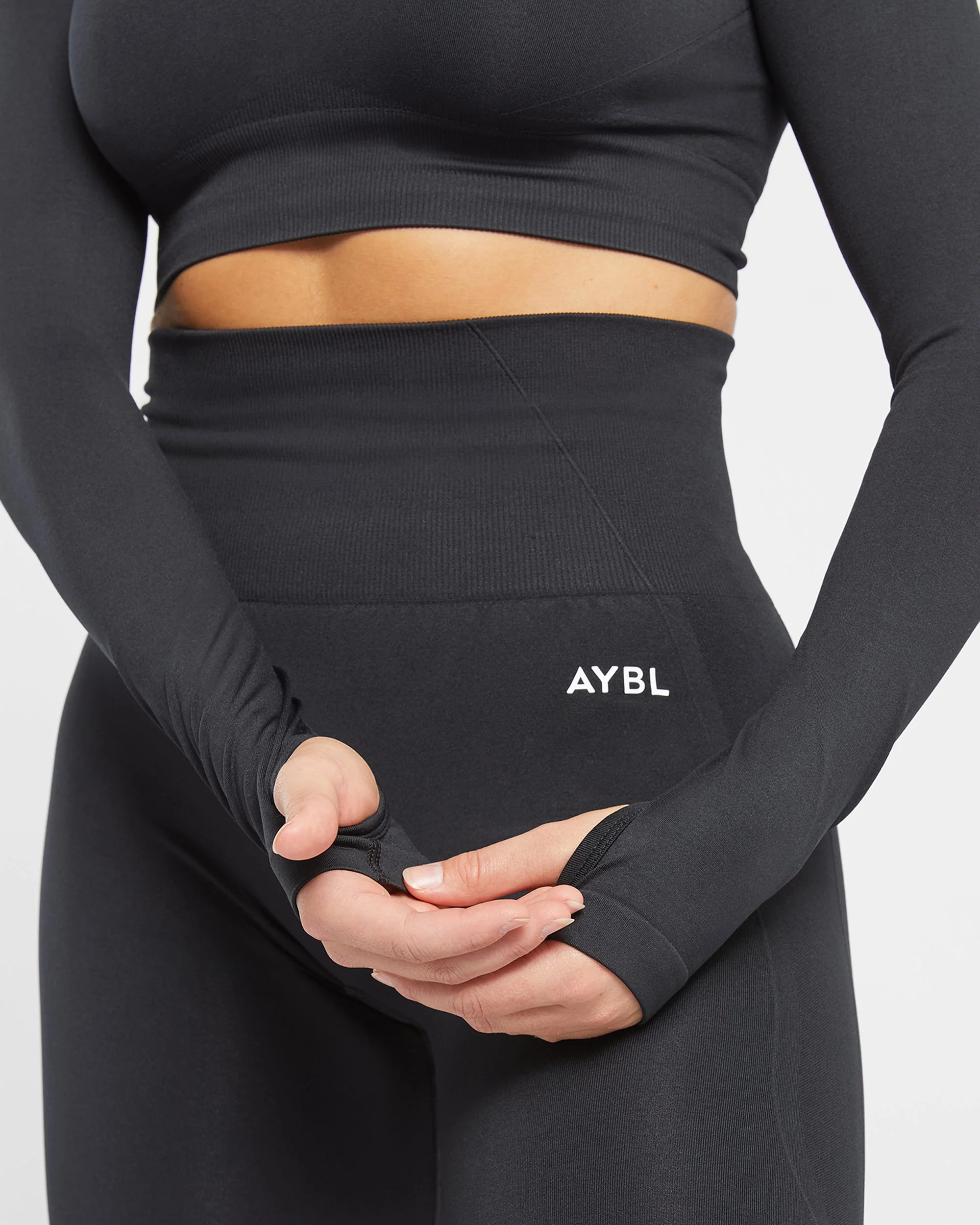 Empower Seamless Long Sleeve Crop Top - Black - Image 4