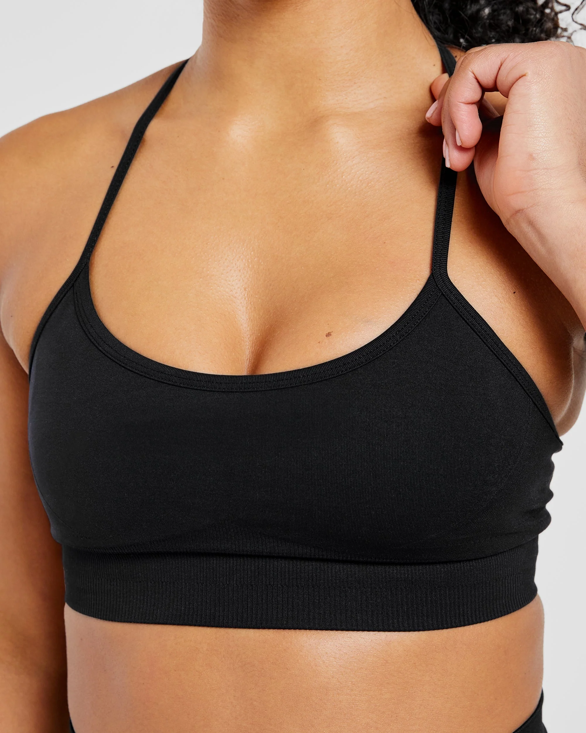 Empower Seamless Sports Bra - Black - Image 5