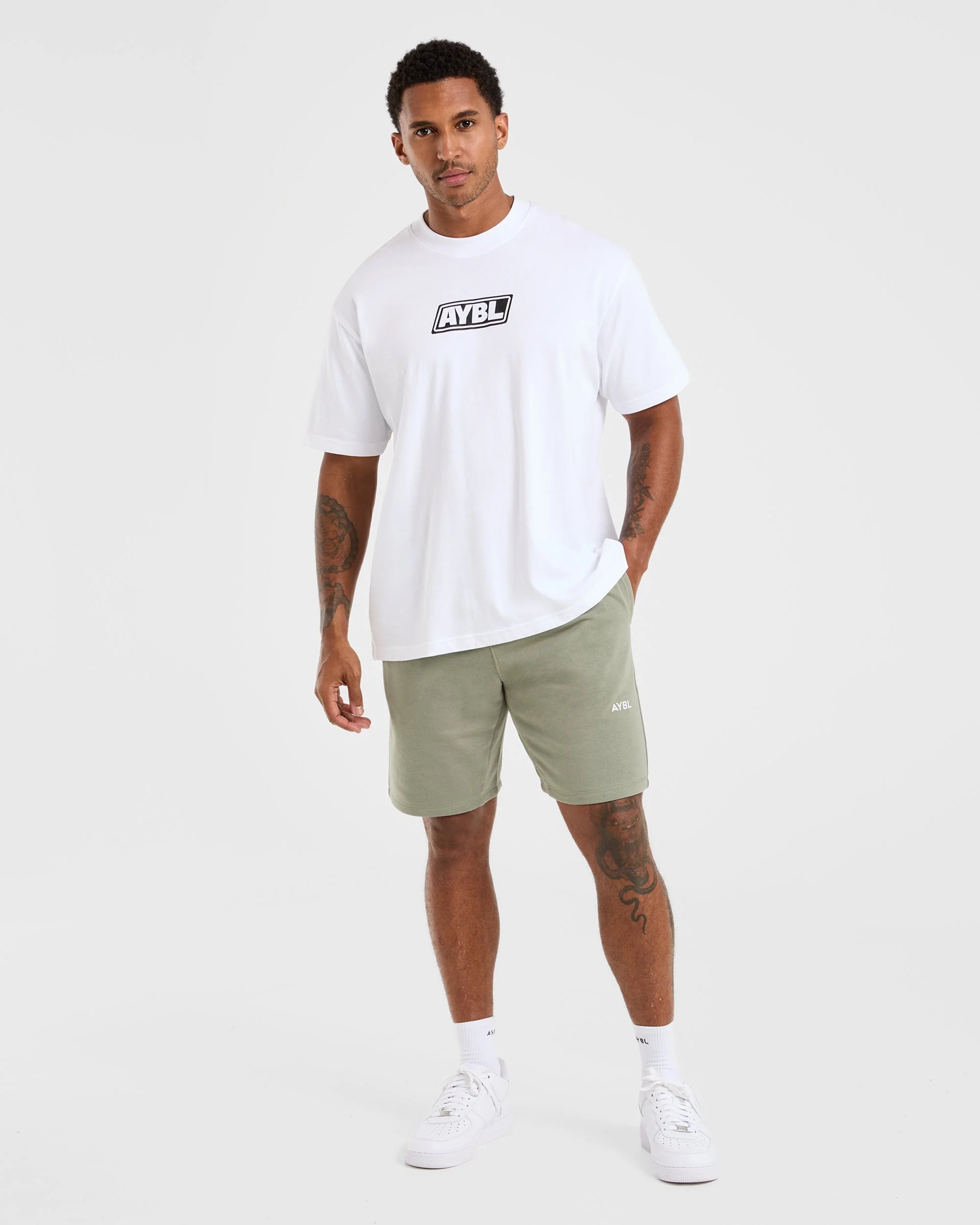 Essential Lightweight 7" Shorts - Washed Sage - Image 3