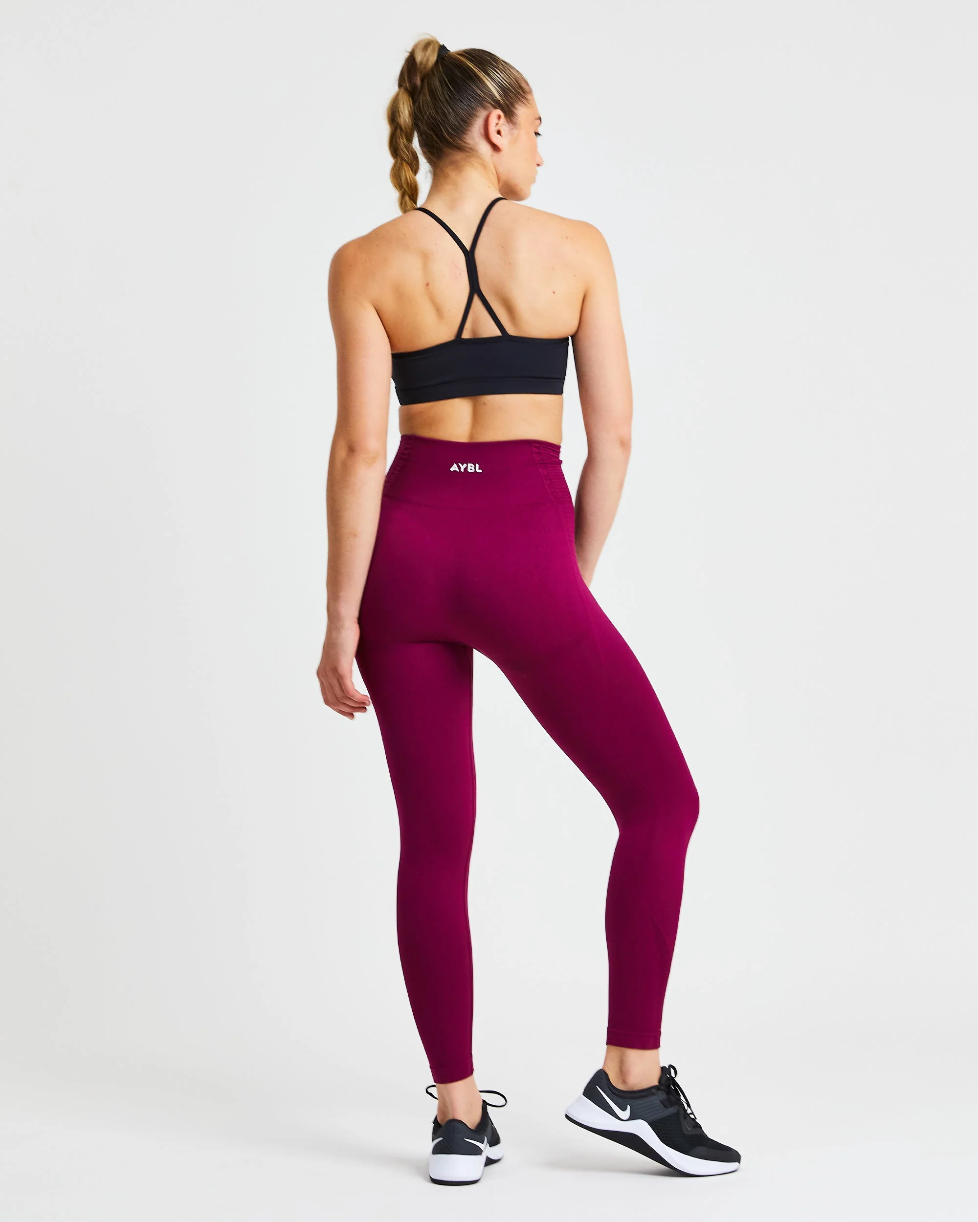 Essential Ruched Sports Bra - Black - Image 4