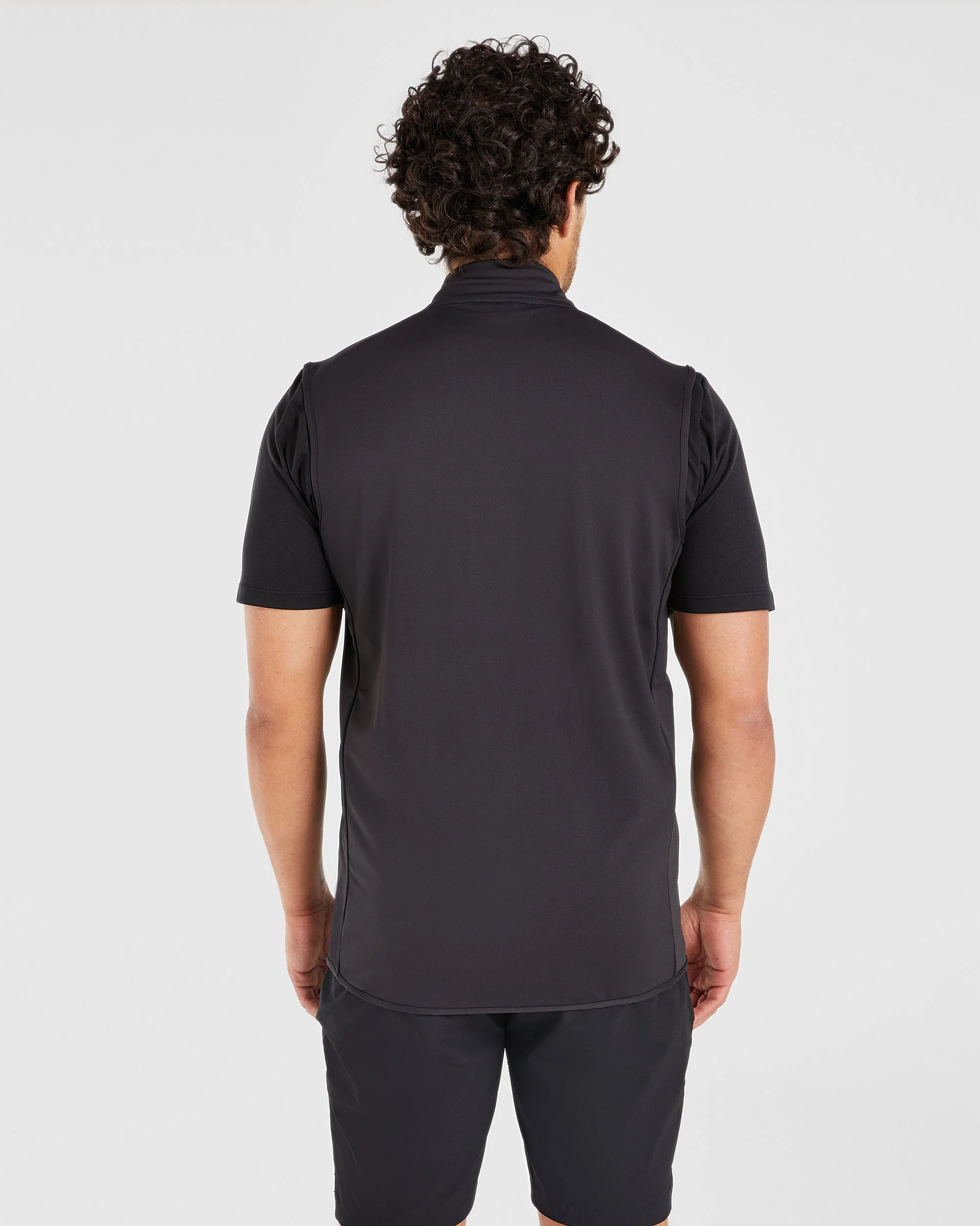 Performance Hybrid Gilet - Black - Image 2