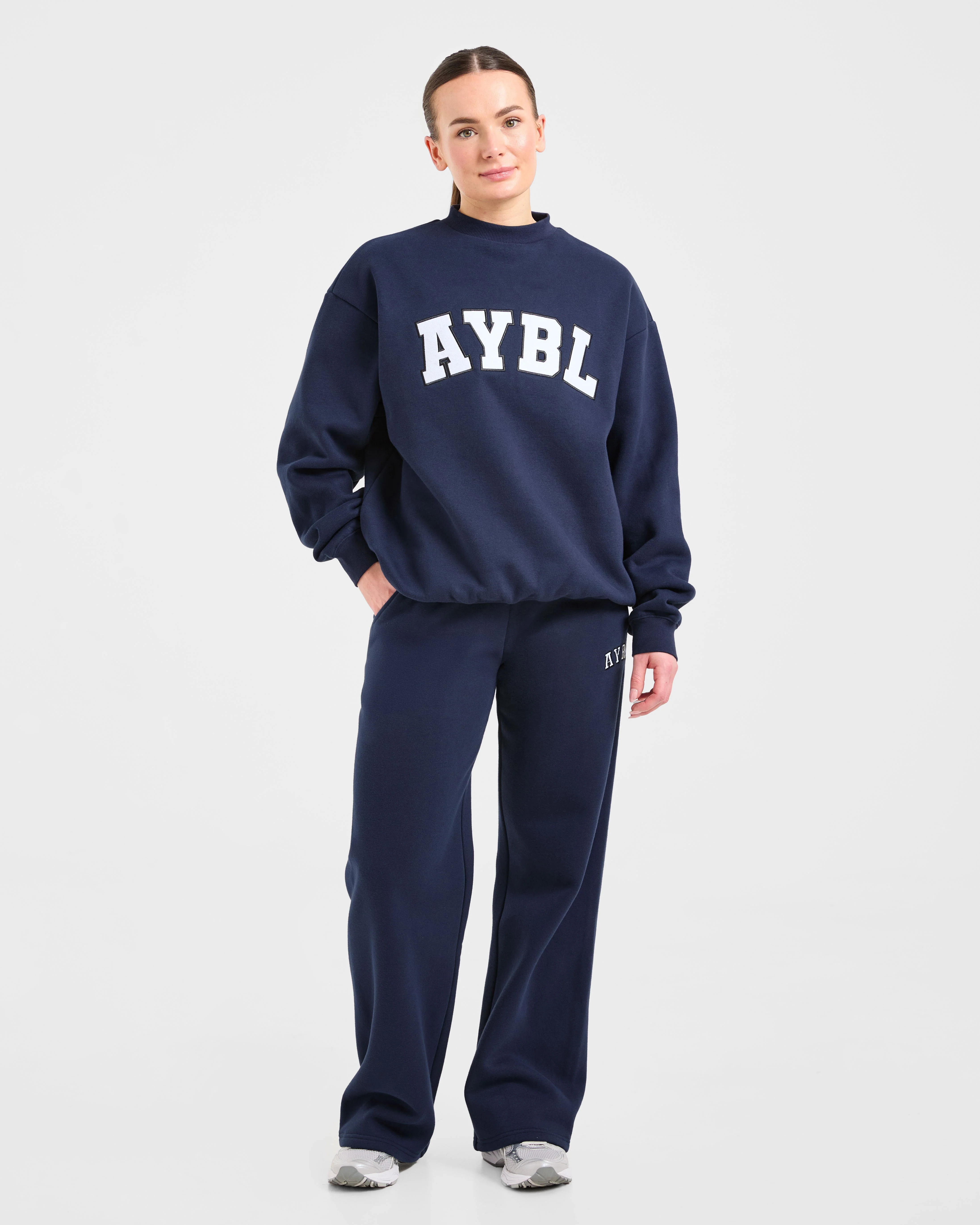 Varsity 2.0 Oversized Sweatshirt - Navy - Image 3